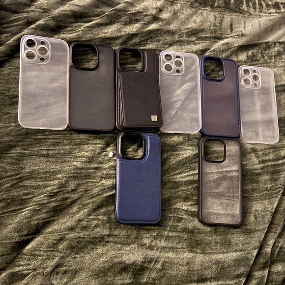 iPhone 15 case - Picture 1 of 1